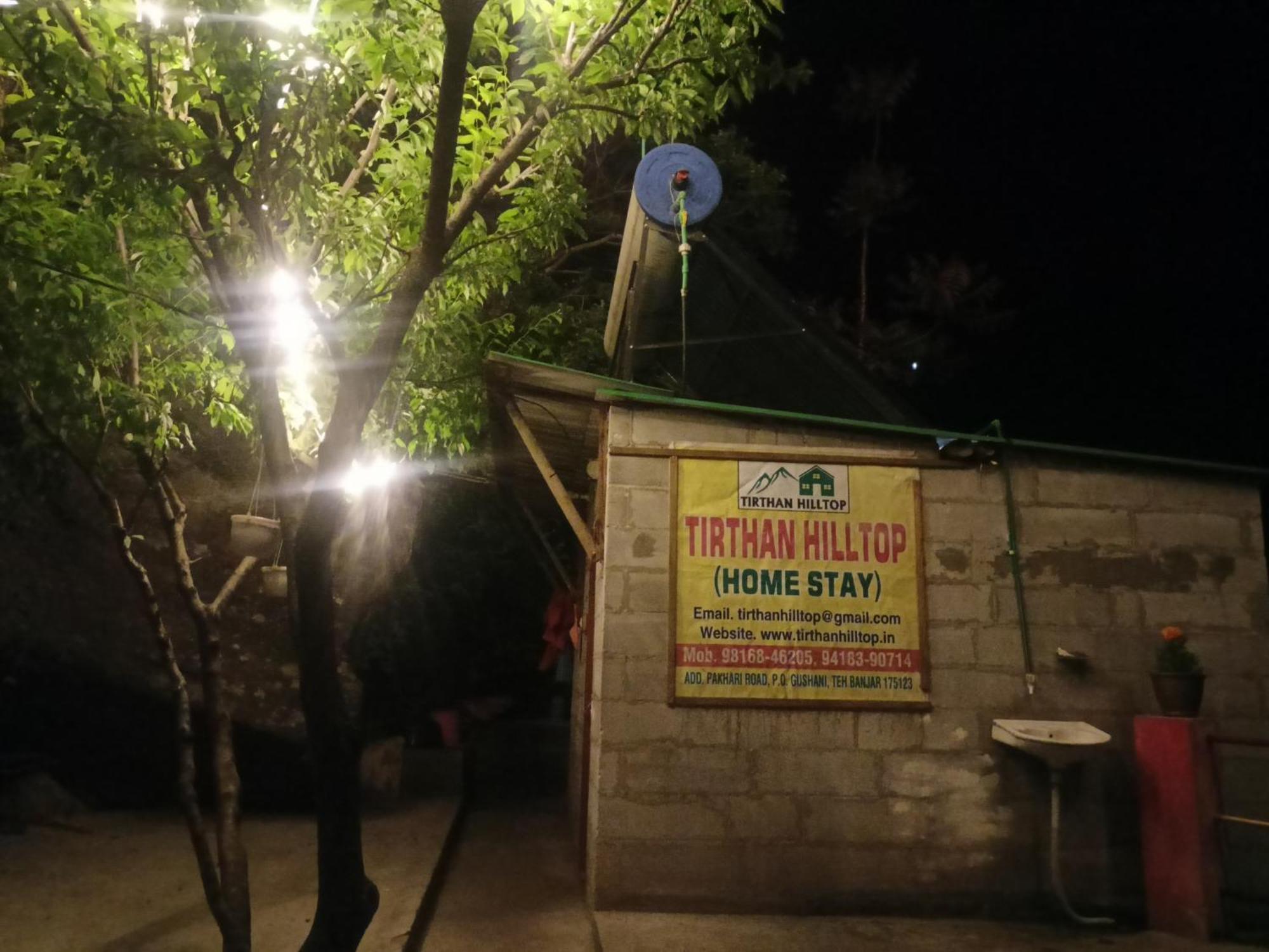 Tirthan Hilltop Home Stay Banjār Eksteriør billede
